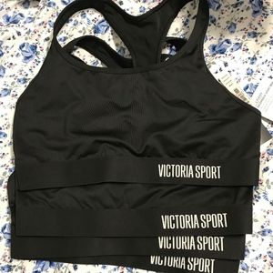 Victoria racerback sport bra
